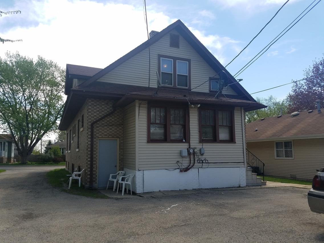 1303 Dearborn St., Joliet, IL 60435