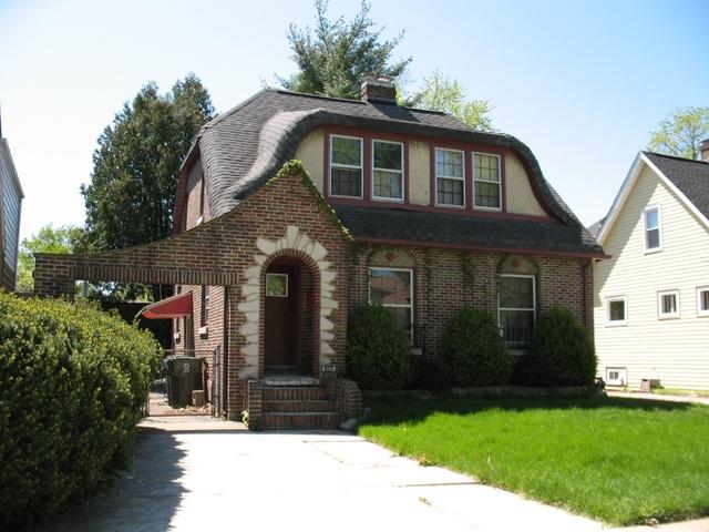 957 Greenview Ave., Des Plaines, IL 60016
