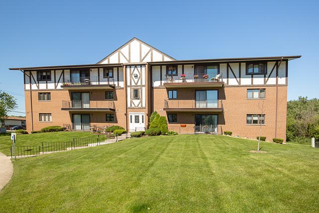 11000 S Theresa Cir. #2A, Palos Hills, IL 60465