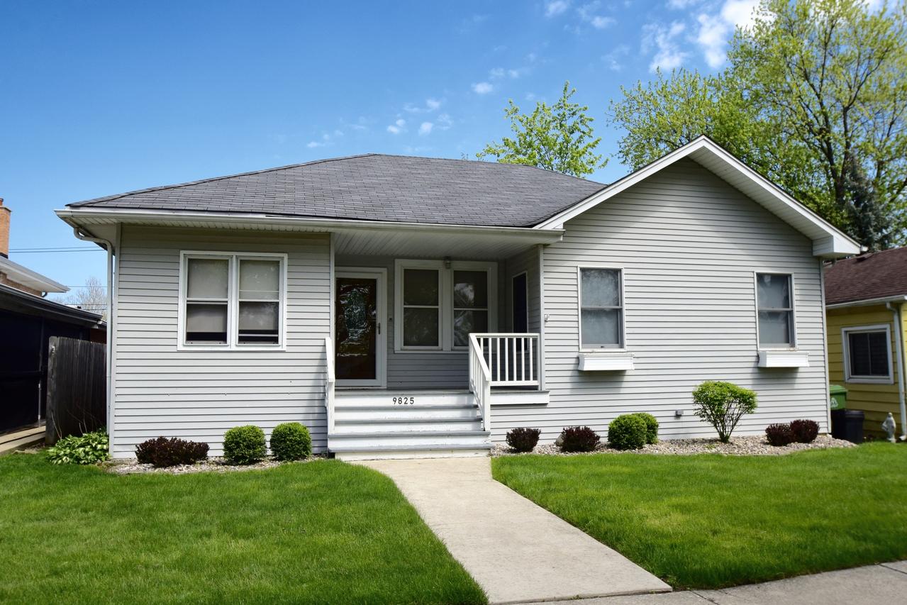 9825 Cook Ave., Oak Lawn, IL 60453