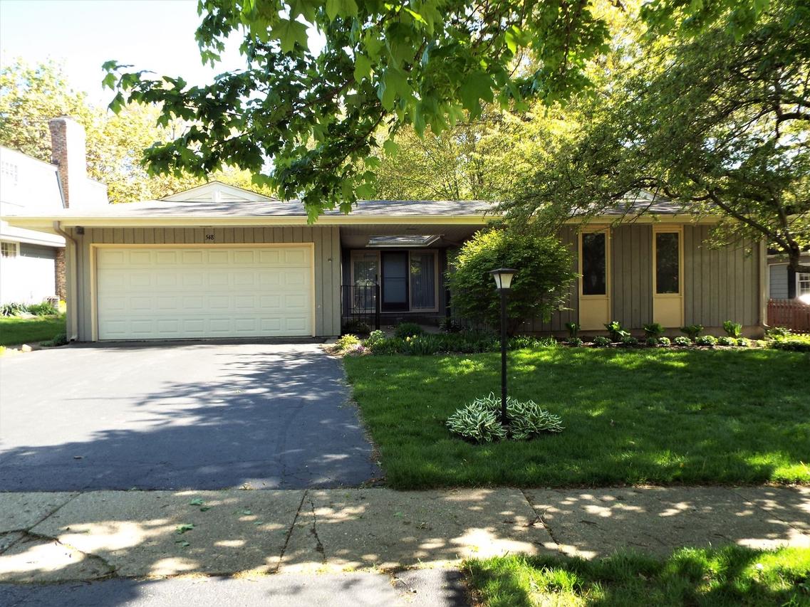 548 Berriedale Dr., Cary, IL 60013