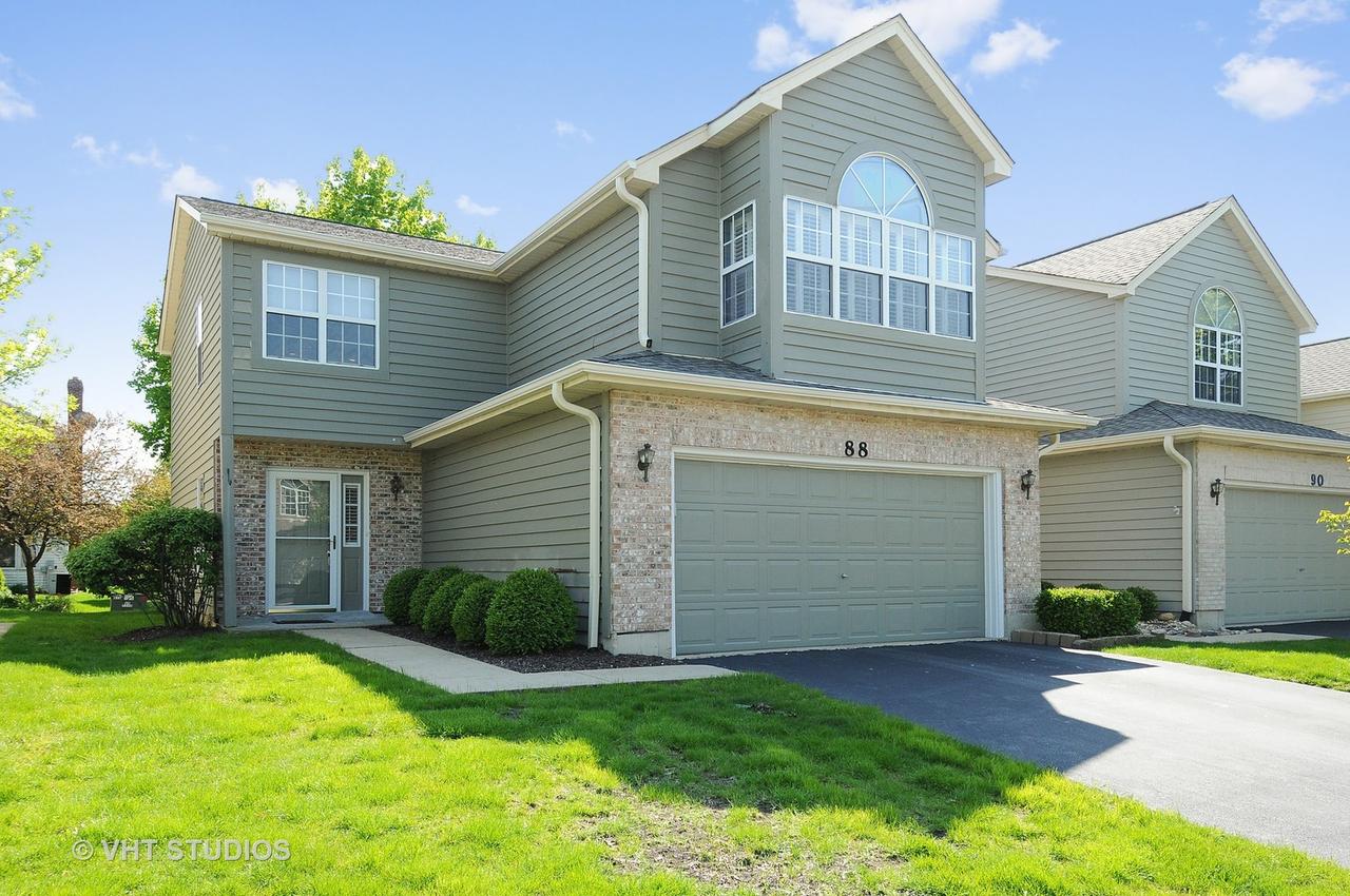 88 Townsend Cir., Naperville, IL 60565