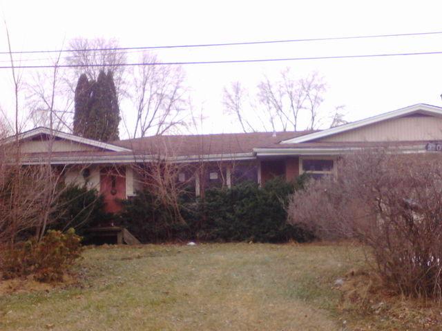 2703 Manitou Tr., Mchenry, IL 60051
