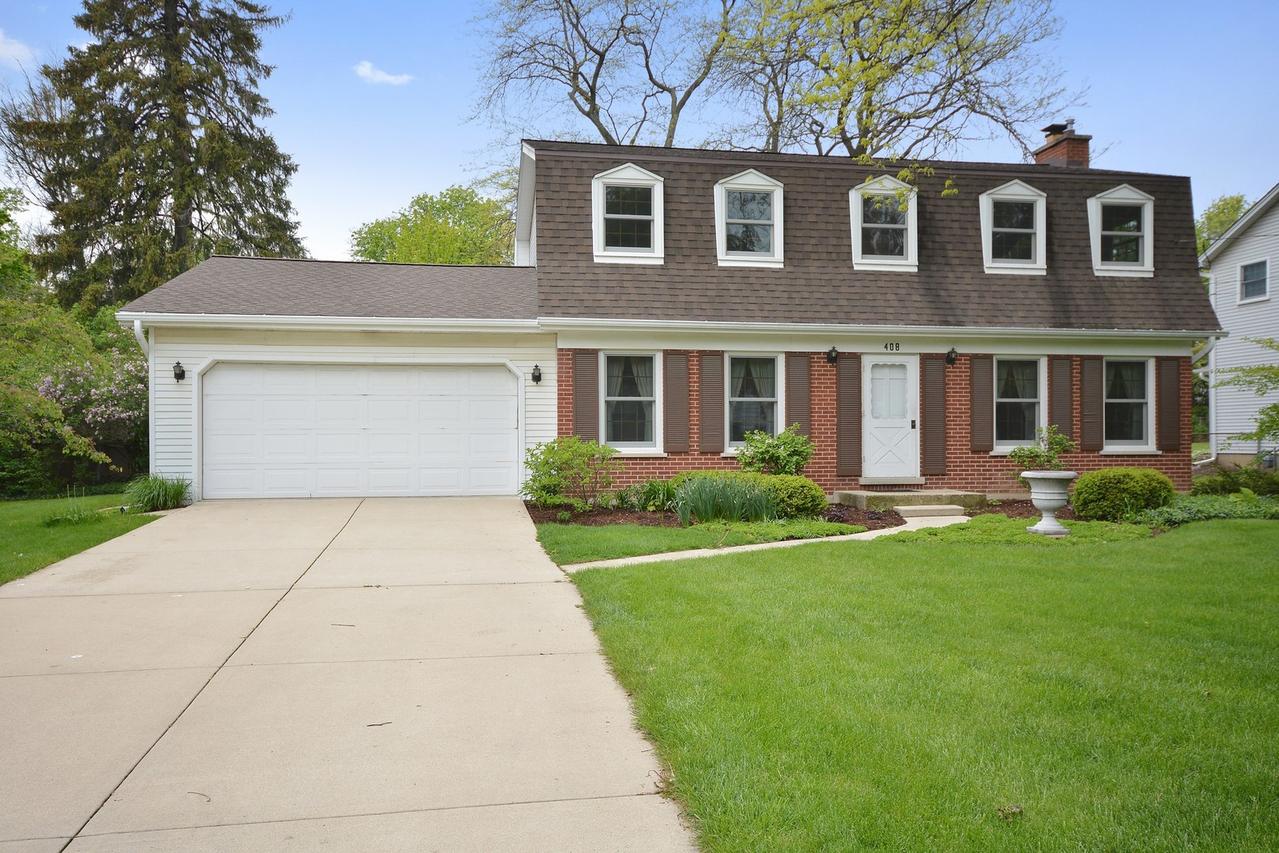 408 N West St., Wheaton, IL 60187