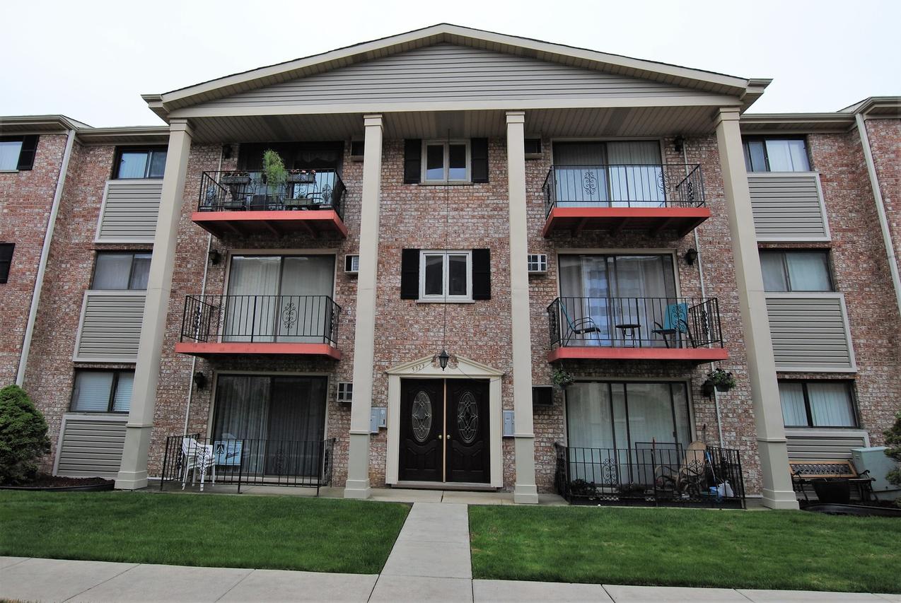 5323 N Delphia Ave. #324, Chicago, IL 60656