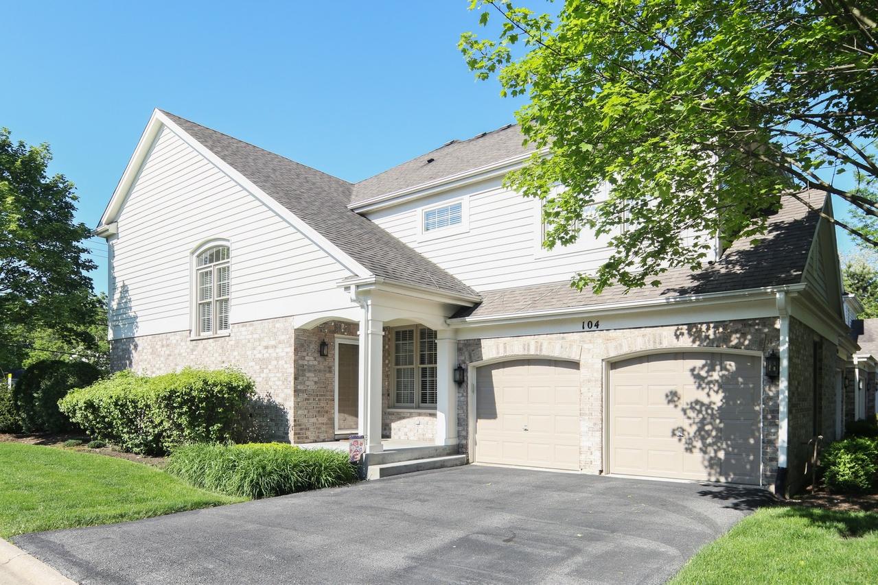 104 Fairway Dr., La Grange, IL 60525