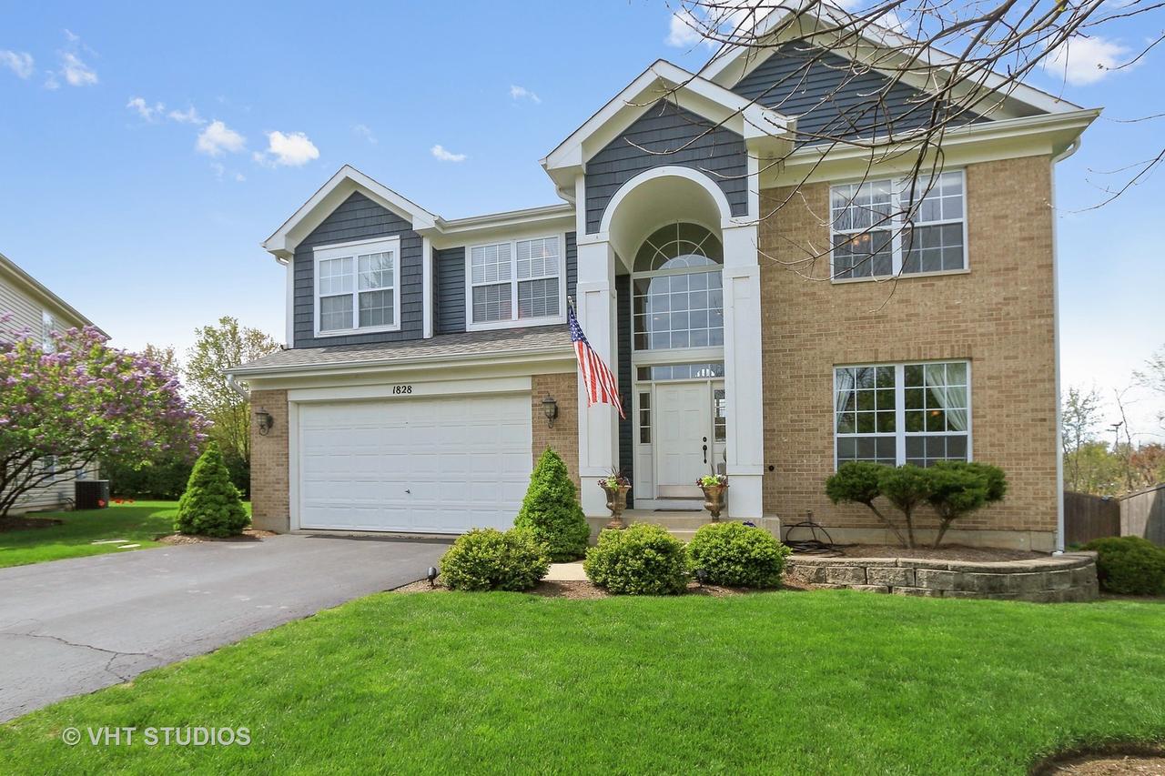 1828 S Waxwing Ln., Libertyville, IL 60048