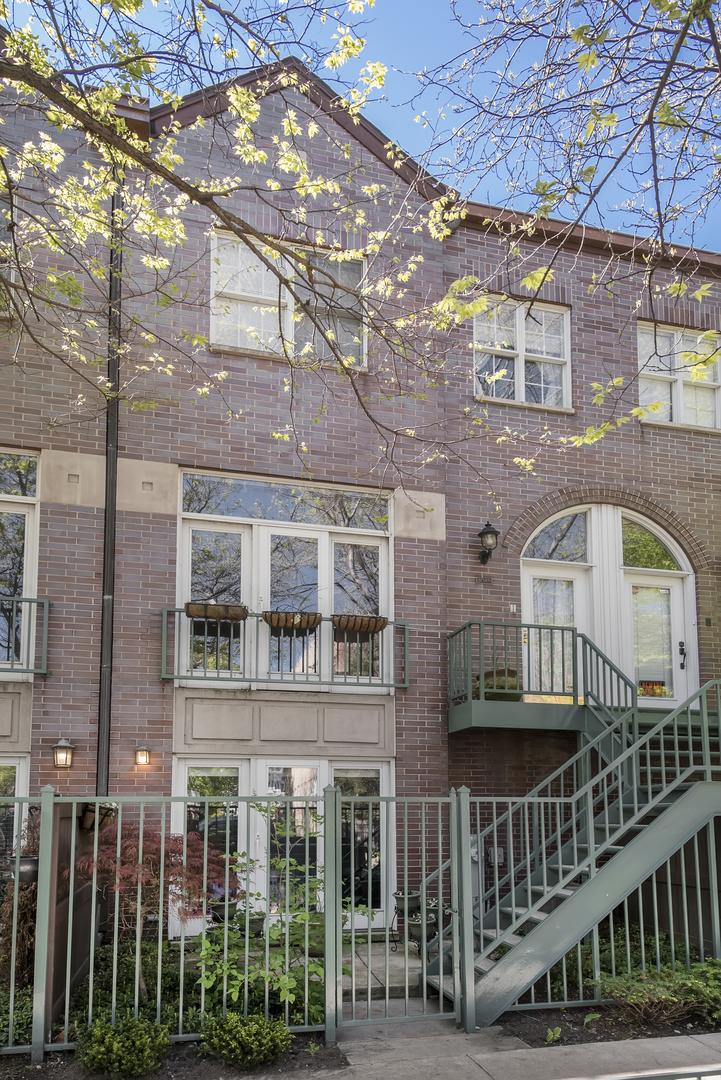1045 W Lill Ave., Chicago, IL 60614
