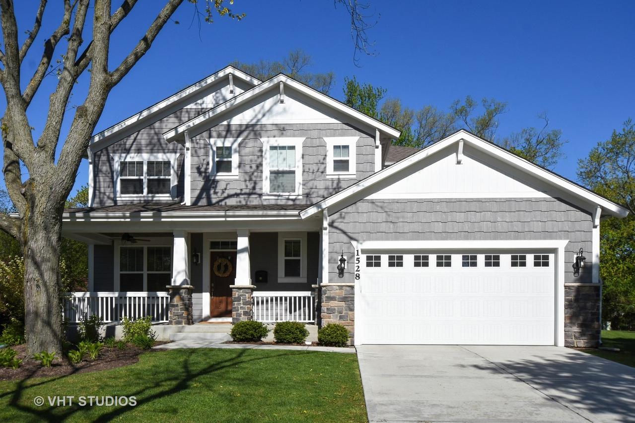 1528 N Fernandez Pl., Arlington Heights, IL 60004