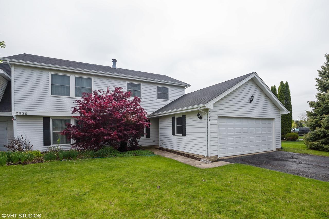 2933 Dorothy Dr., Aurora, IL 60504