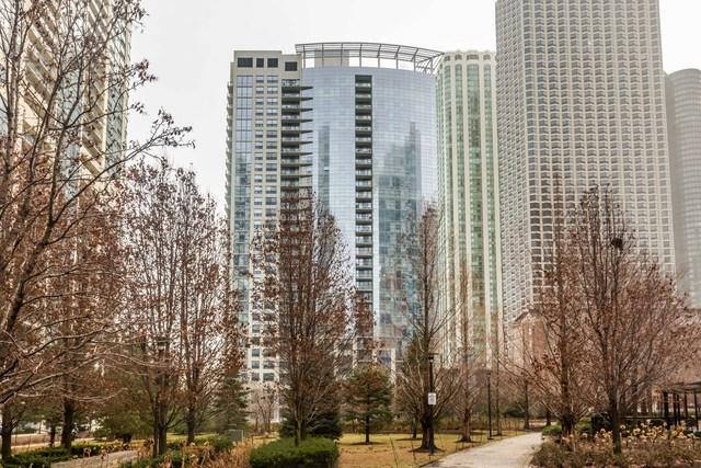 201 N Westshore Dr. #2206, Chicago, IL 60601