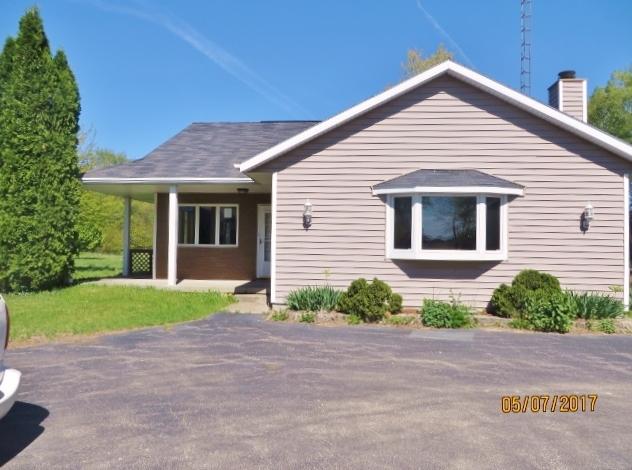 974 Green Wing Rd., Amboy, IL 61310