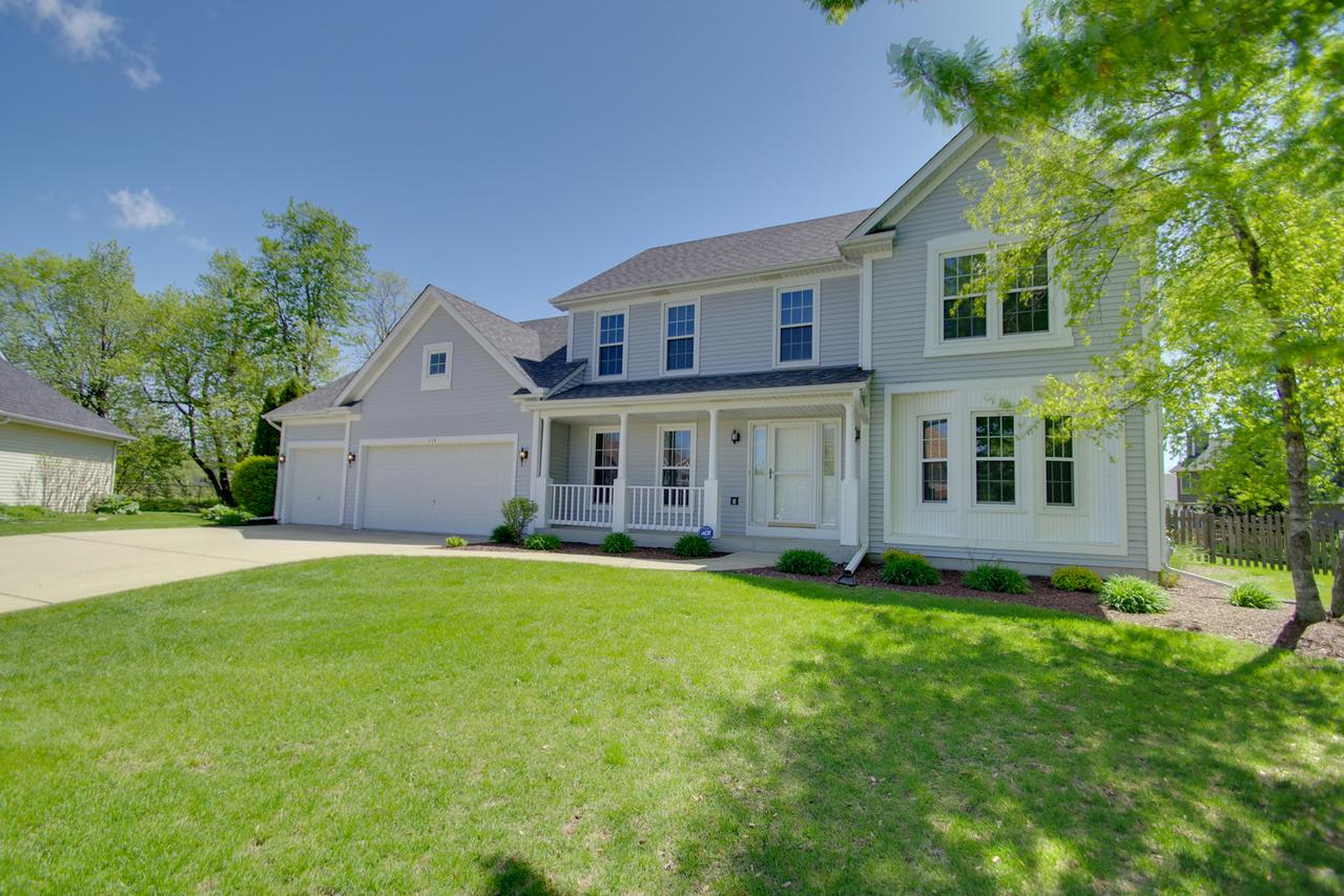 114 Matthias Ct., North Aurora, IL 60542