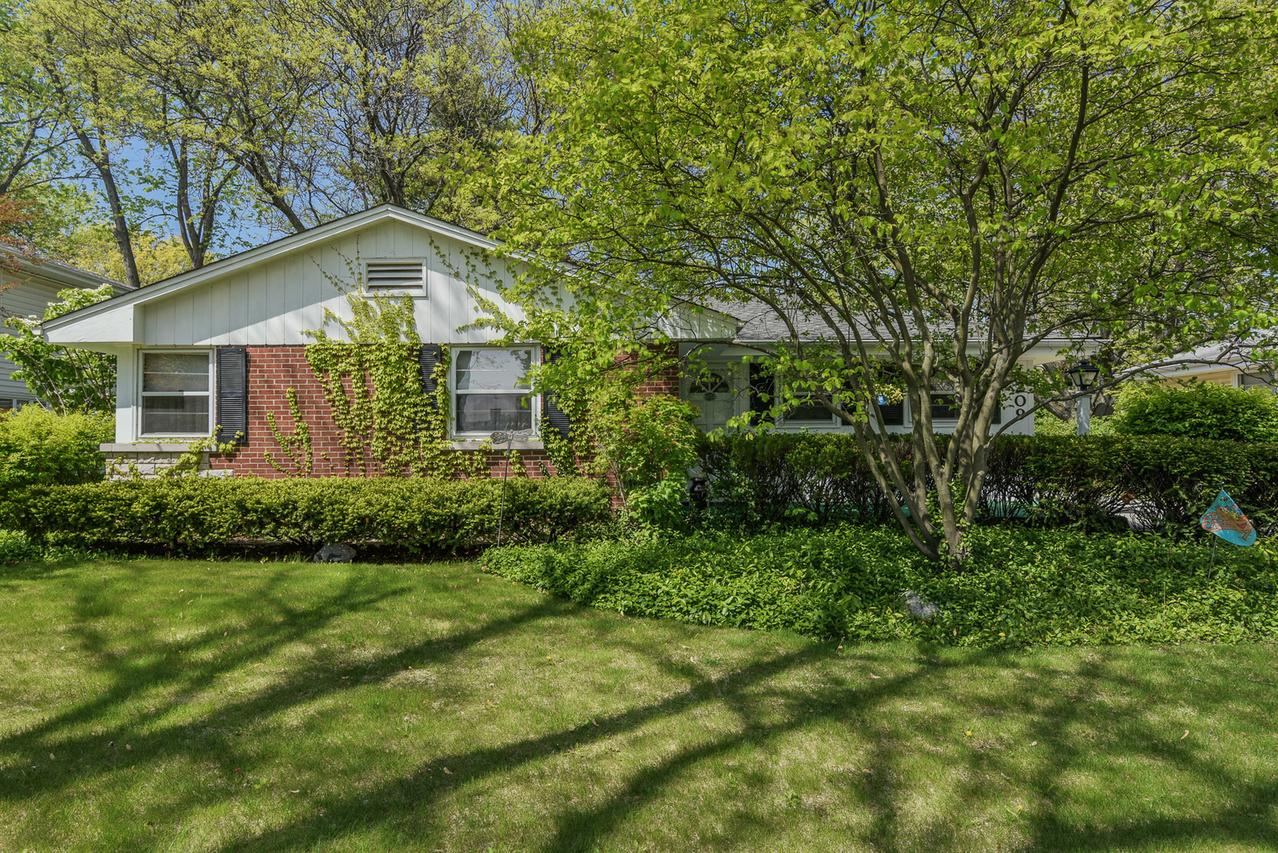 1209 Ottawa Ave., Aurora, IL 60506