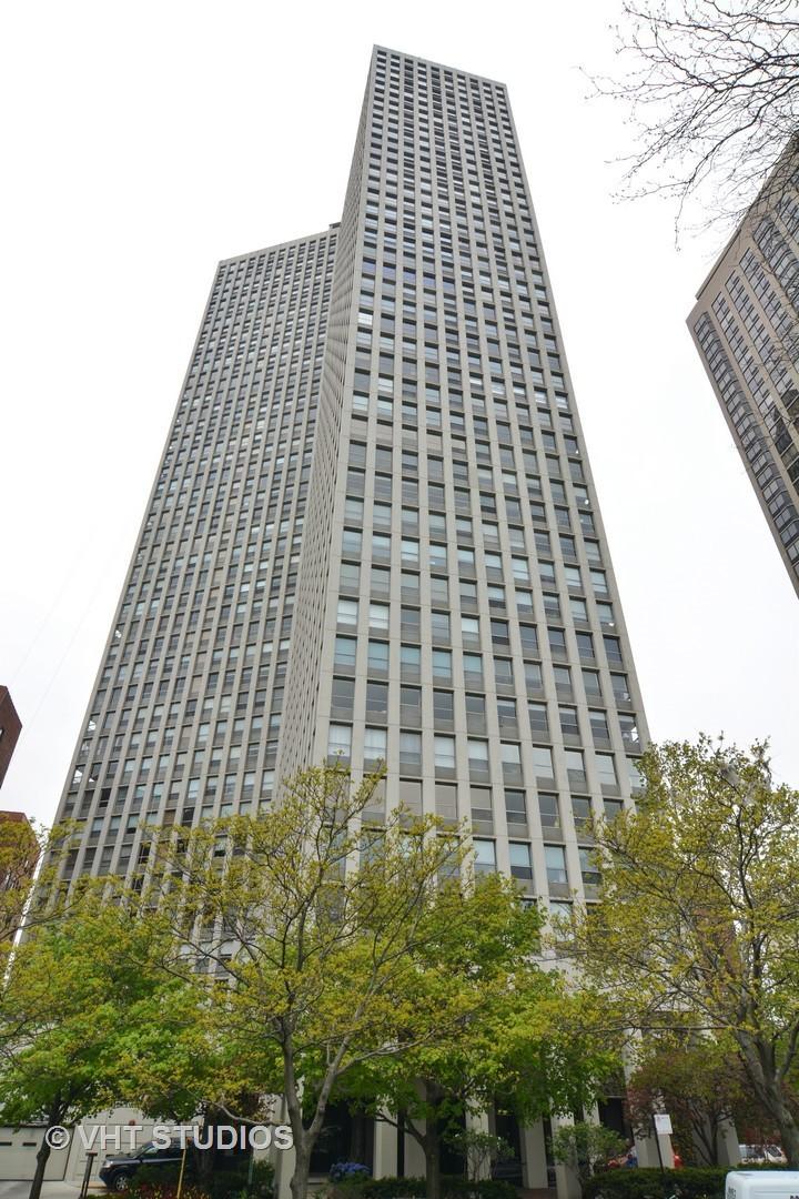 2626 N Lakeview Ave. #908, Chicago, IL 60614