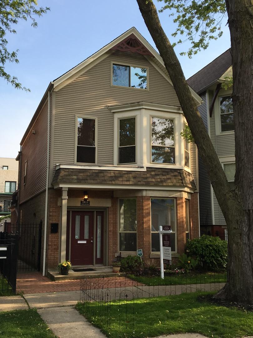 1919 W Melrose St., Chicago, IL 60657