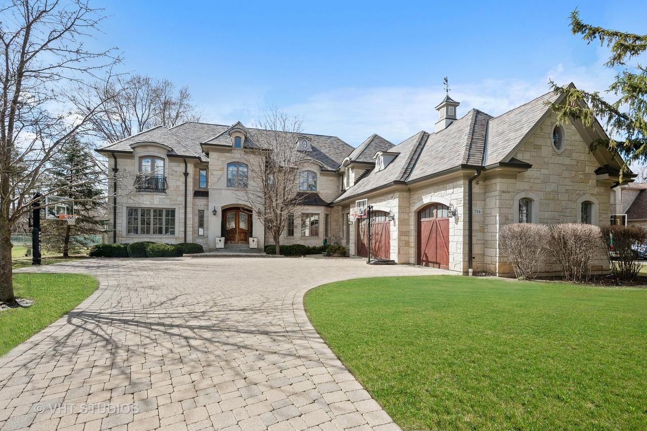 714 Helen Dr., Northbrook, IL 60062