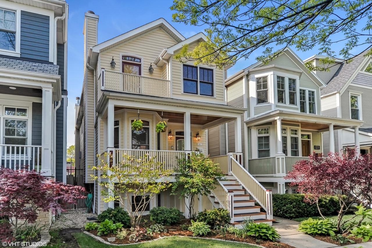 2317 W Cullom Ave., Chicago, IL 60618