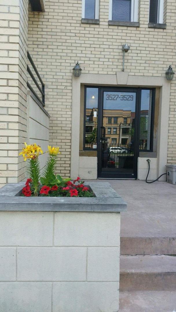 3527 S Dr Martin Luther King Jr Dr. #G, Chicago, IL 60653