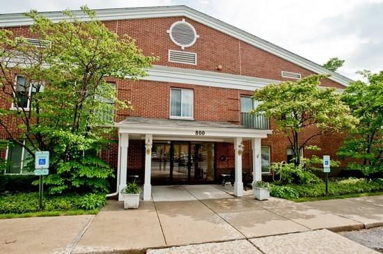 800 Ridge Rd. #106, Wilmette, IL 60091
