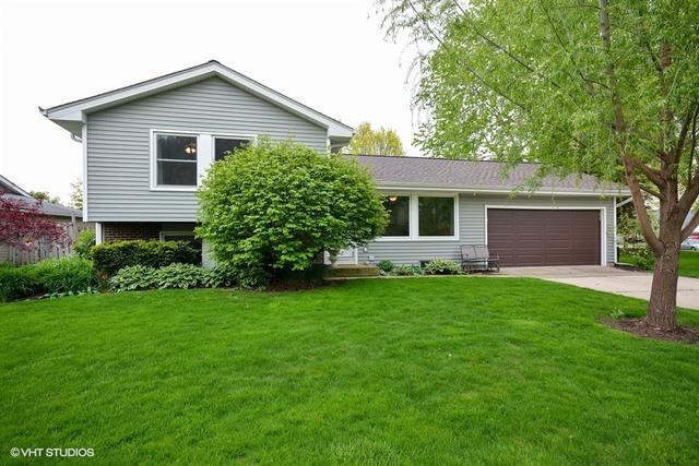 30W235 Bedford Ln., Warrenville, IL 60555