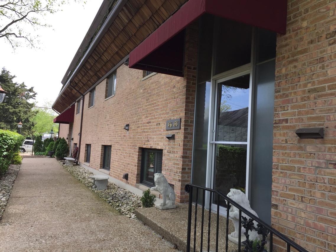 436 Lageschulte Ln. #3, Barrington, IL 60010