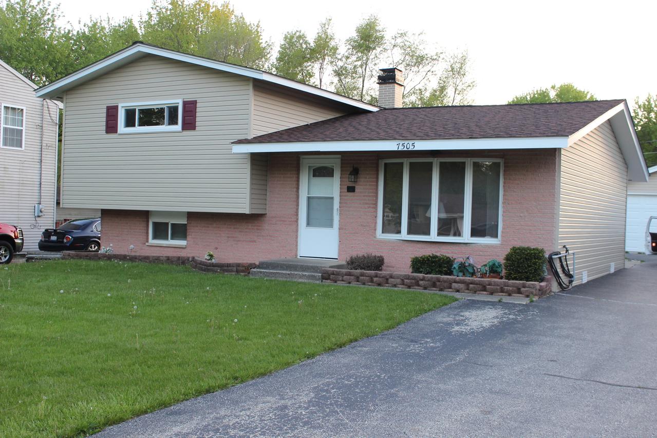 [Address Hidden by Seller], Crystal Lake, IL 60014