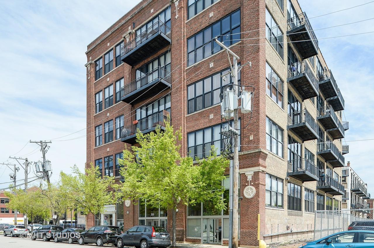 215 N Aberdeen St. #B-303, Chicago, IL 60607