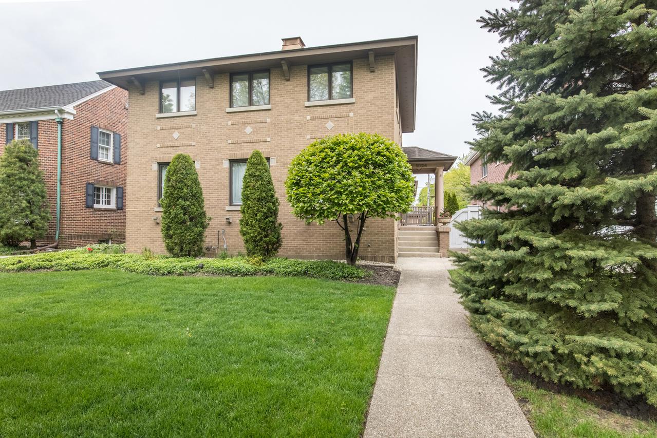 1024 S Crescent Ave., Park Ridge, IL 60068