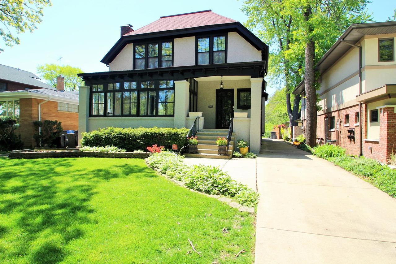 10920 S Hoyne Ave., Chicago, IL 60643