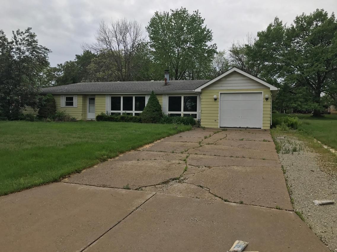 12034 Center Dr., Lemont, IL 60439