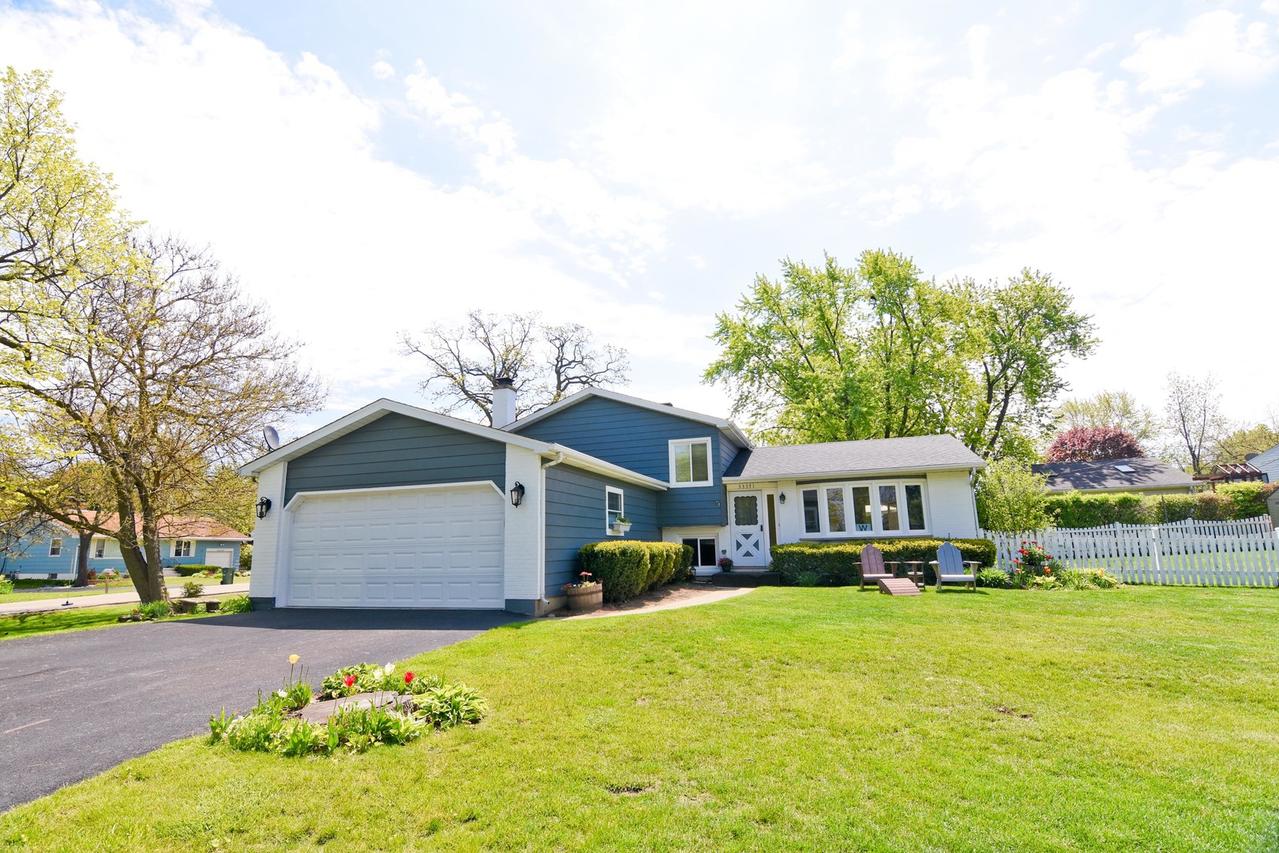 33371 N Park St., Grayslake, IL 60030