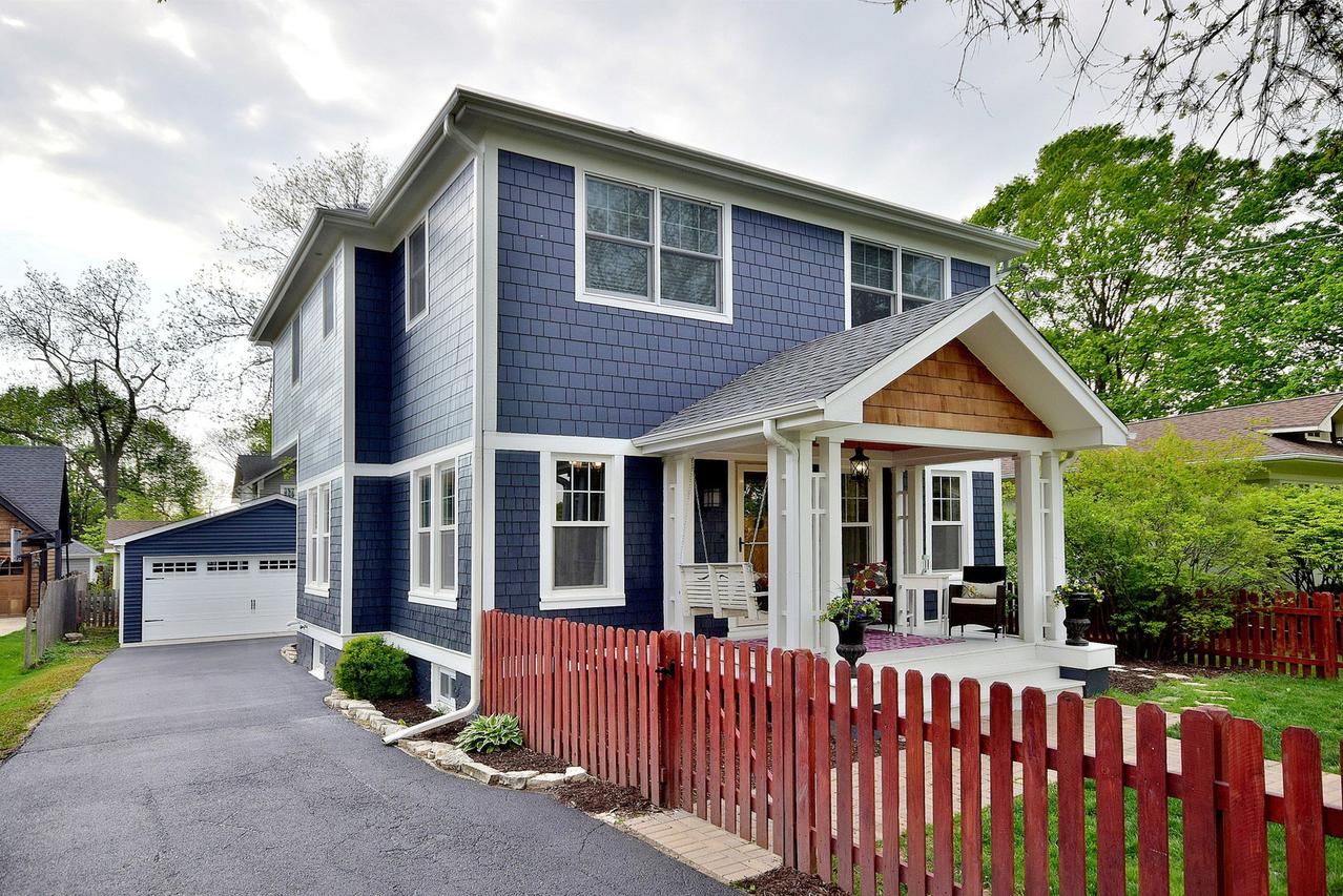 340 Prospect Ave., Glen Ellyn, IL 60137