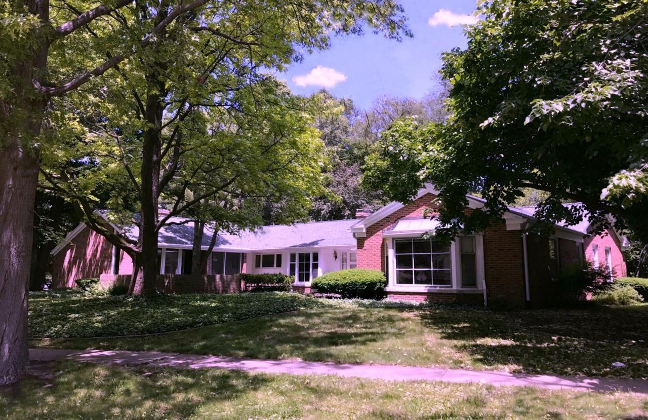 1008 Foothill Dr., Champaign, IL 61821