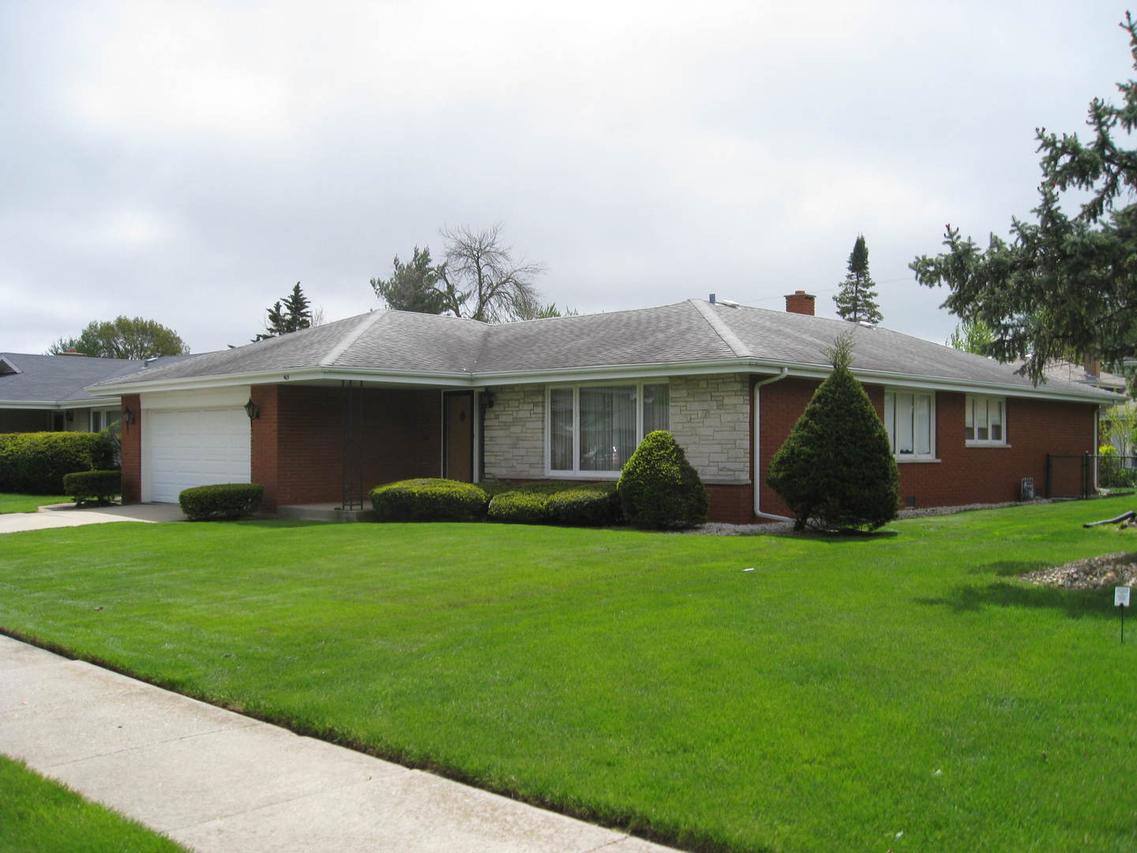 963 E 171st St., South Holland, IL 60473