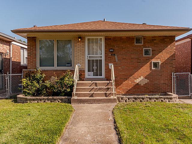 2852 E 94th St., Chicago, IL 60617