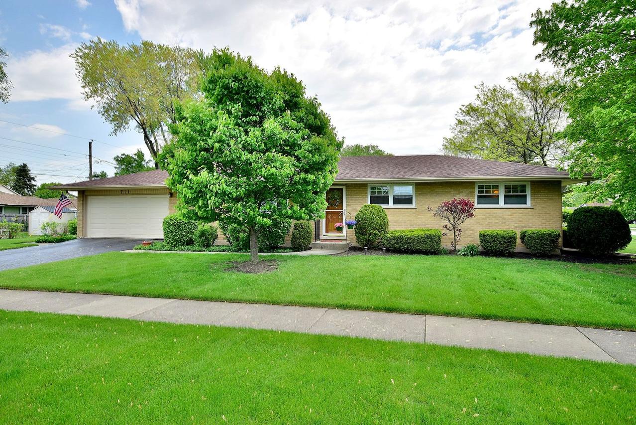 711 Marshall Dr., Des Plaines, IL 60016