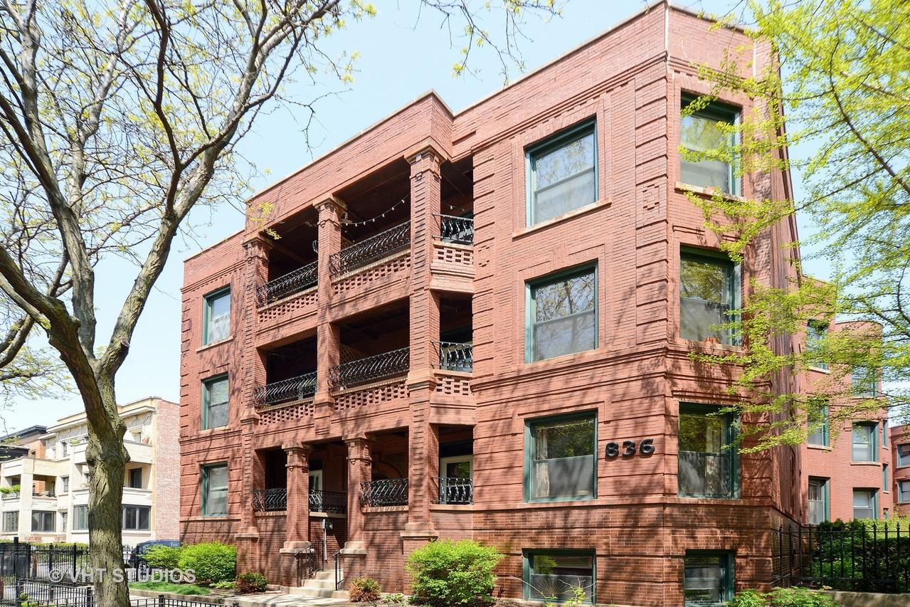 836 W Lakeside Pl. #2E, Chicago, IL 60640
