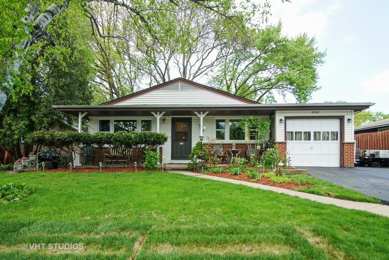 2208 Central Rd., Rolling Meadows, IL 60008