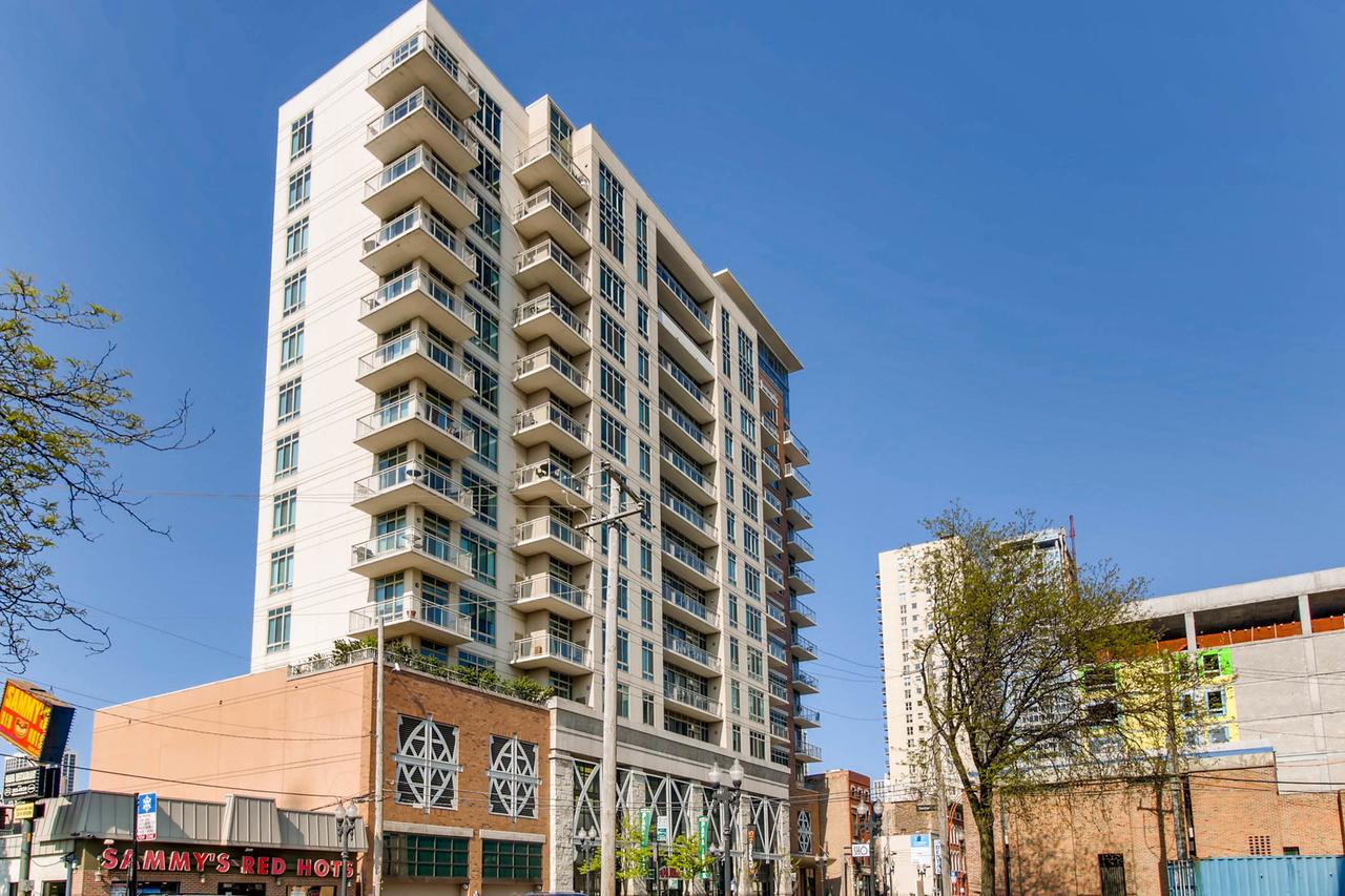 230 W Division St. #507, Chicago, IL 60610