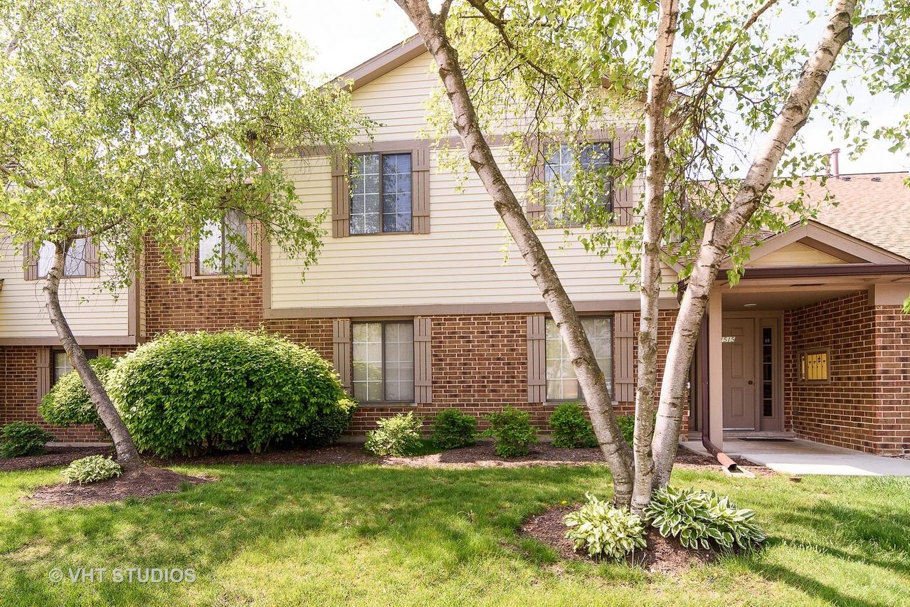 1515 W Partridge Ln. #7, Arlington Heights, IL 60004