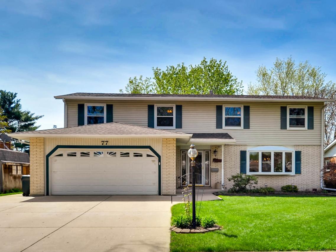 77 W King Henry Ct., Palatine, IL 60067