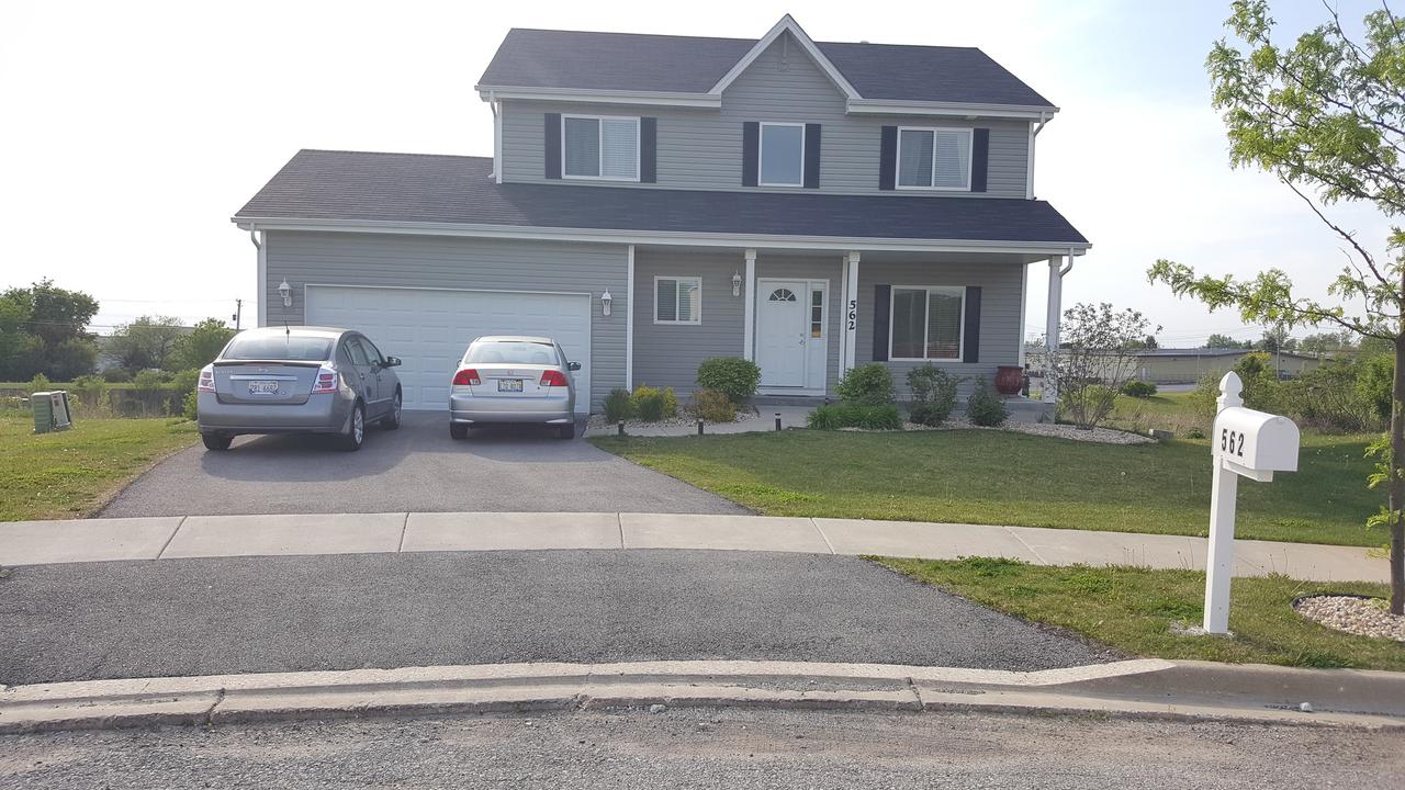 562 Lavender Ct., Aurora, IL 60505