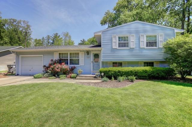 1902 Crescent Dr., Champaign, IL 61821