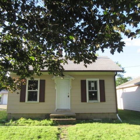 512 Douglas St., Morris, IL 60450