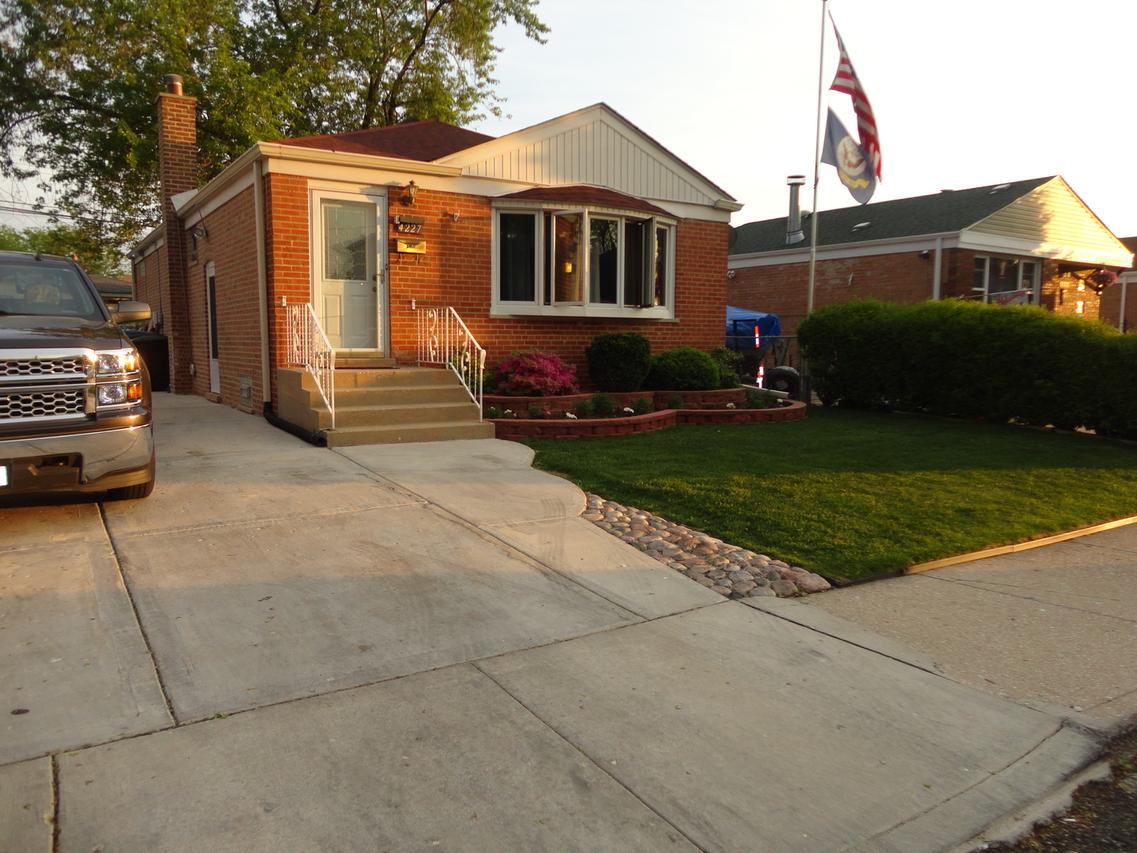 4227 W 82nd Pl., Chicago, IL 60652