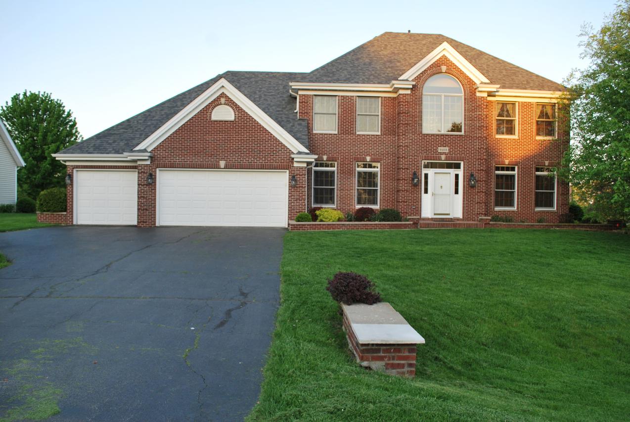 9103 Forest Ridge Dr., Roscoe, IL 61073