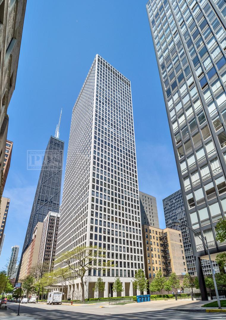 260 E Chestnut St. #2104, Chicago, IL 60611