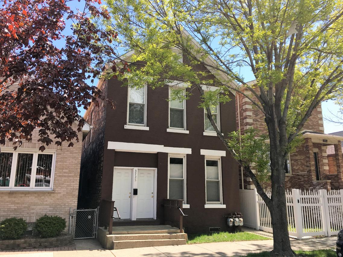 3725 S Wallace St., Chicago, IL 60609