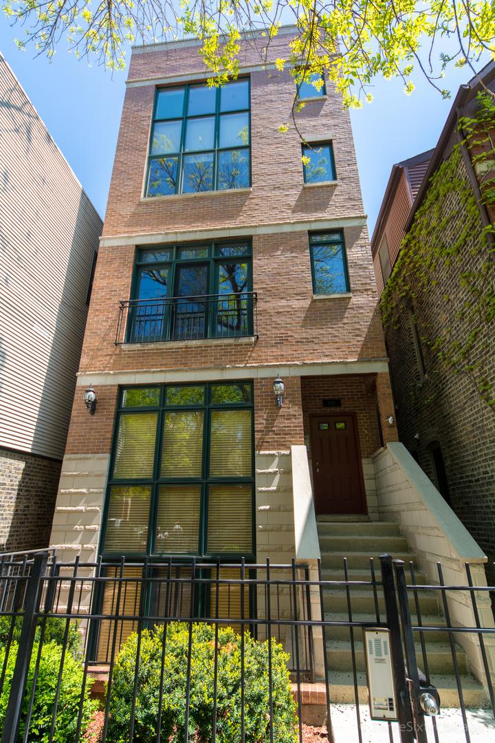 1067 N Hermitage Ave. #3, Chicago, IL 60622